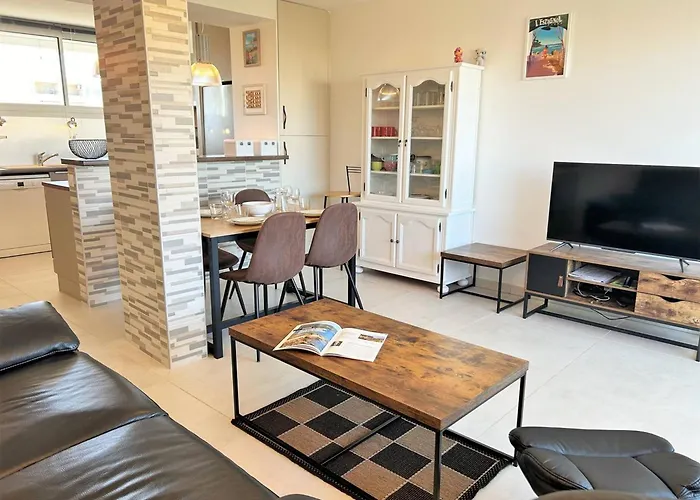 3 Pieces Refait A Neuf Avec Parking, 4 Couchages, Proche Et Commerces - - Fr-1-251-584 Appartement